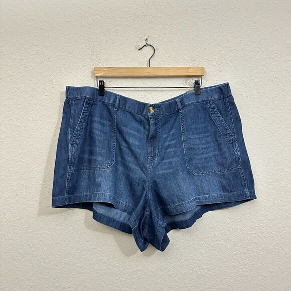 NWT TORRID 5" Relaxed Utility Lightweight Mid-Rise Shorts in Dark Wash - Picture 1 of 12